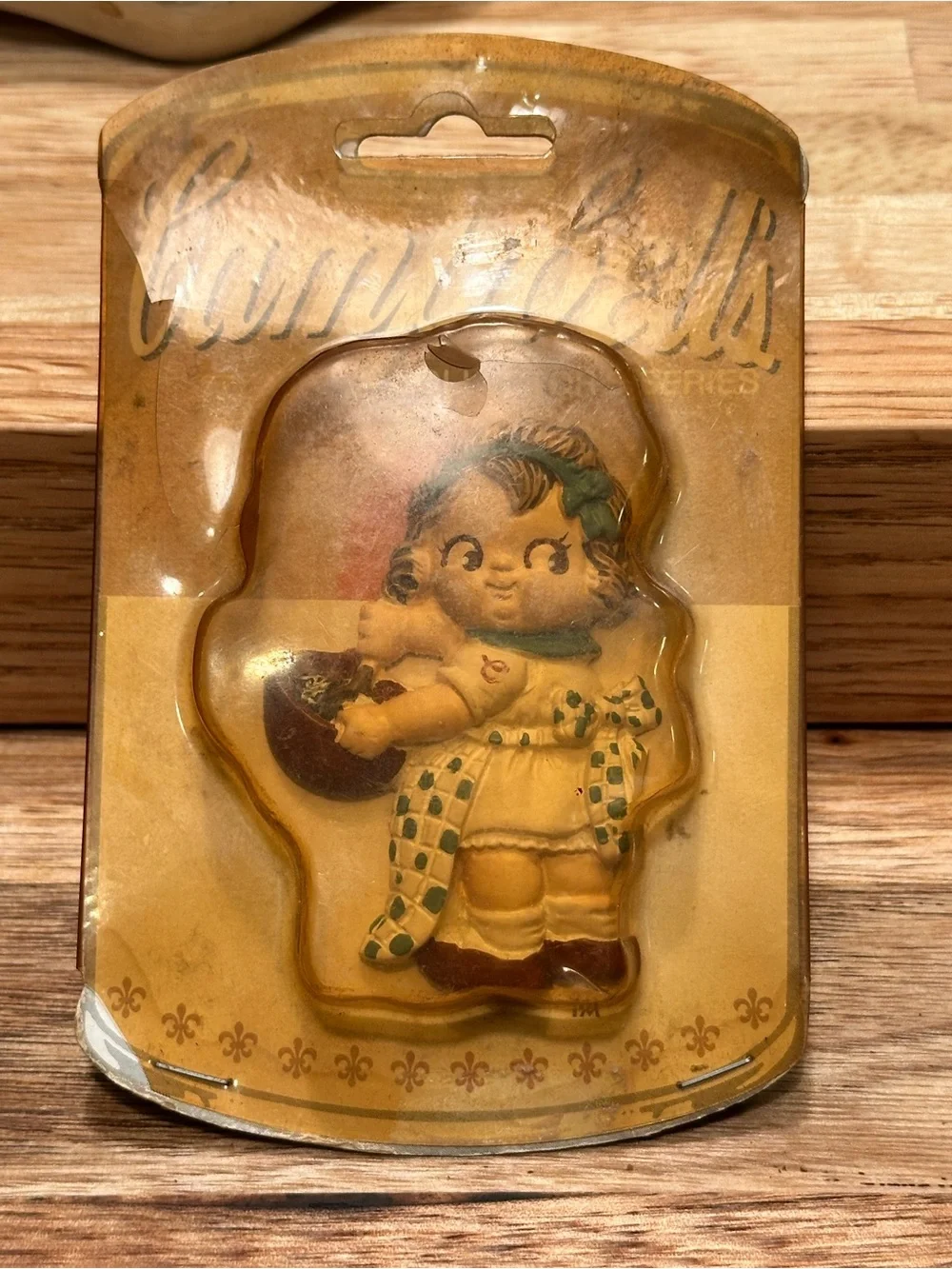 Campbell's Cream & Blue Girl Figurine magnet